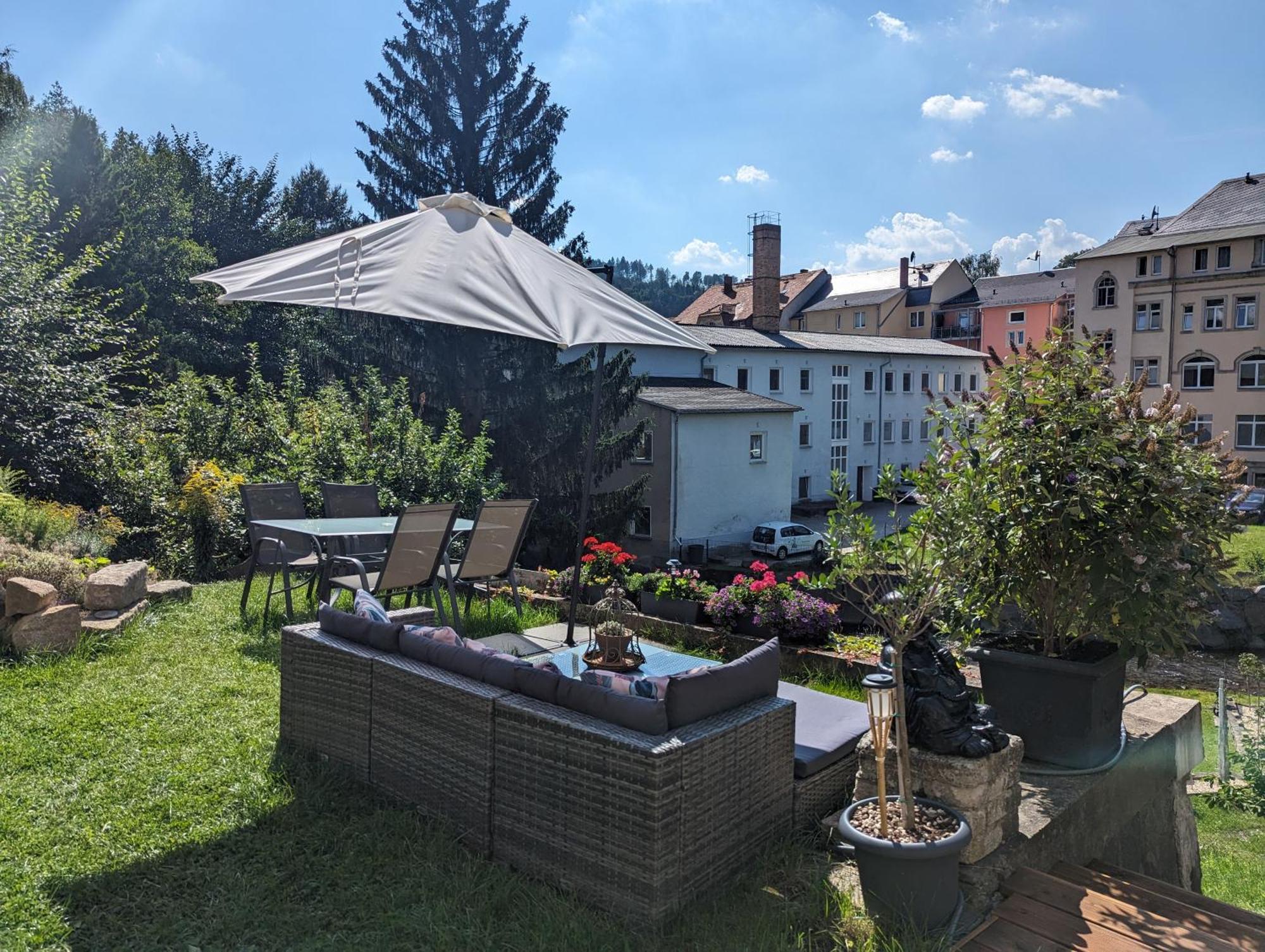 F2 - Urlaubsmagie Sauna, Whirlpool, Pool & Garten Sebnitz Luaran gambar
